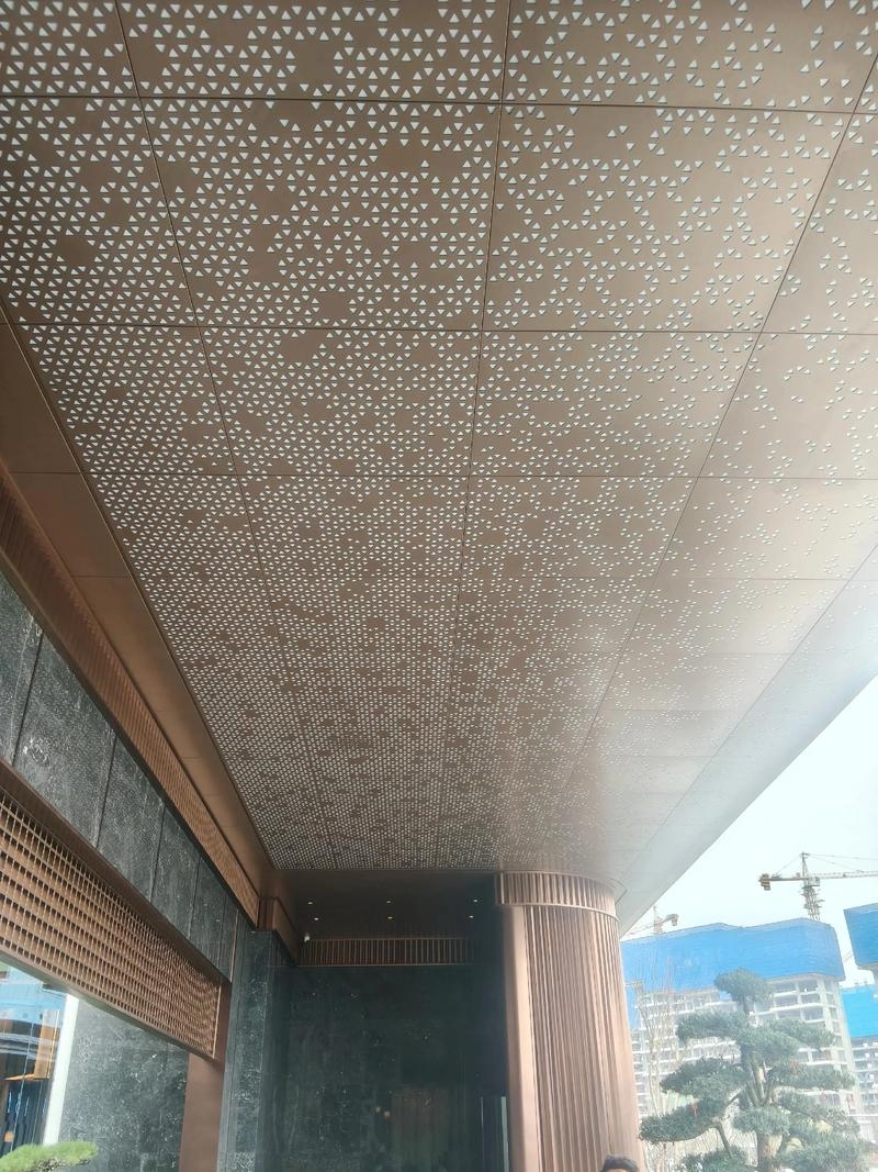吊顶铝单板